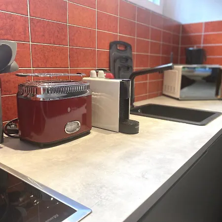 Ferienwohnung In Neuhaus Am - Eg Fur 2 Mit Terrasse *
