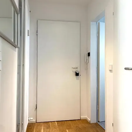 Ferienwohnung In Neuhaus Am - Eg Fur 2 Mit Terrasse *